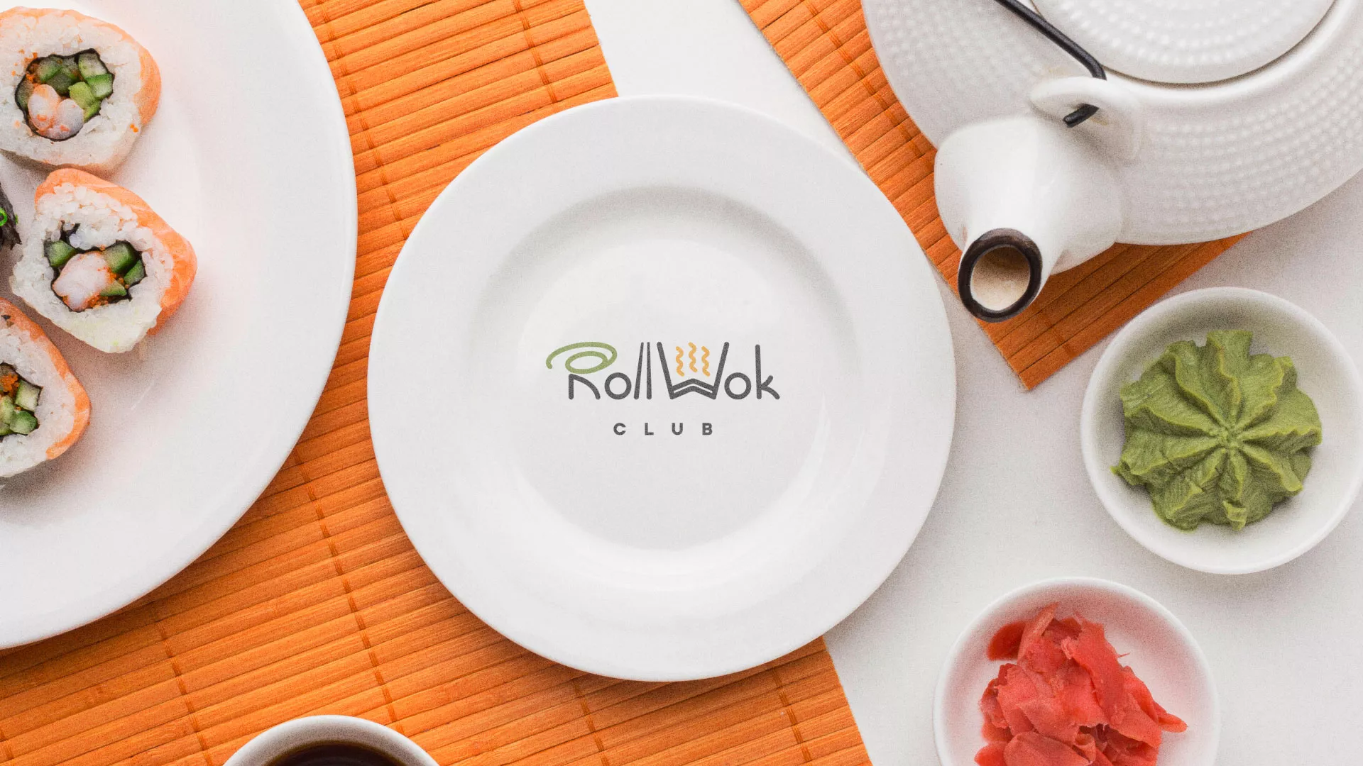 Разработка логотипа и фирменного стиля суши-бара «Roll Wok Club» в Ухте